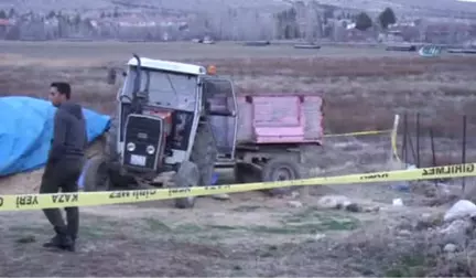 Traktörün Altında Kalan Yaşlı Adam Hayatını Kaybetti