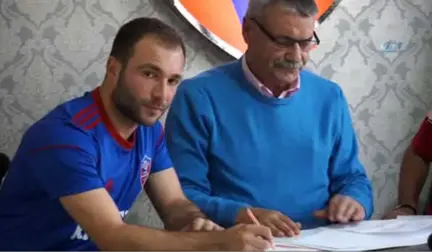 Karabükspor, 3 Oyuncuyla Resmi Sözleşme İmzaladı