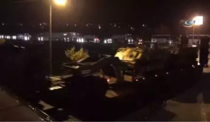 Sınıra Çok Sayıda Tank ve Komando Sevk Edildi