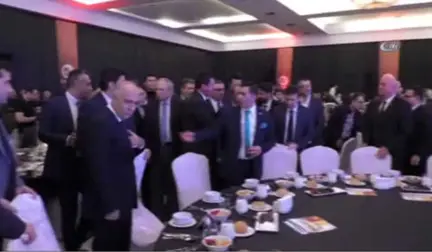 Bakan Zeybekci, 