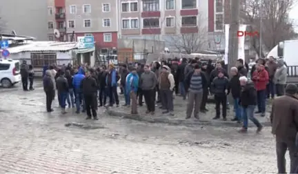 Tekirdağ'da Pazarcılar Yol Kapattı