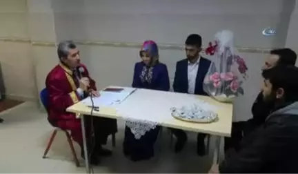 Müftülükte İlk Resmi Nikah Kıyıldı