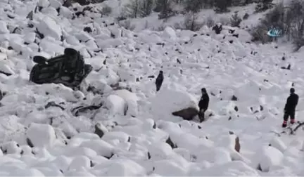 Zigana Dağı'nda Kamyonet Uçuruma Yuvarlandı: 1 Yaralı