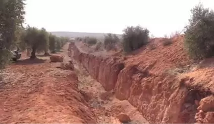 Pyd/pkk'nın Dağı Tepeyle Bağladığı Hendek Ortaya Çıkarıldı