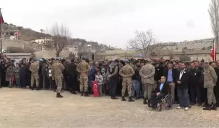 Şehitlerimizi Uğurluyoruz - Şehit Piyade Uzman Çavuş Sarıaslan'ın Cenaze Töreni