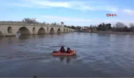 Edirne Meriç'te Botun Alabora Olması Sonucu Kaybolan 4 Kişinin Kimlikleri Belirlendi