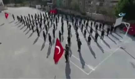 Öğrencilerden Afrin'e Komando Marşlı Destek