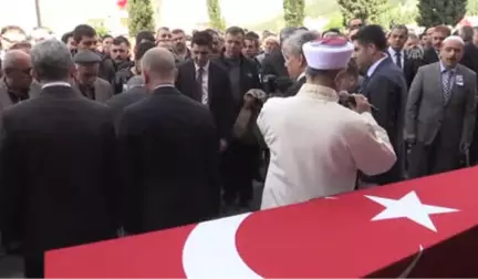 Şehitlerimizi Uğurluyoruz - Şehit Jandarma Uzman Çavuş Gökçe Son Yolculuğuna Uğurlandı