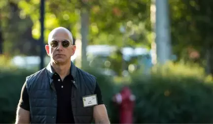 Dünyanın En Zengini Amazon'un Patronu Jeff Bezos Oldu