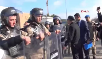 Silivri'de Cumhuriyet Gazetesi Davası Öncesi Basın Açıklaması Gerginliği
