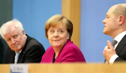 Merkel, Seçimden 6 Ay Sonra Yeniden Başbakan Seçildi