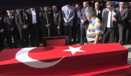 Şehit Uzman Çavuş Uysal, Son Yolculuğuna Uğurlandı (2)