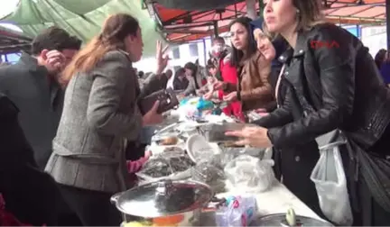 Manisa-Minik Ellerden Mehmetçik Vakfı İçin Kermes-Hd