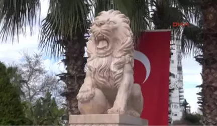 Antalya Lionslardan 100'üncü Yıl Anısına Aslan Heykeli