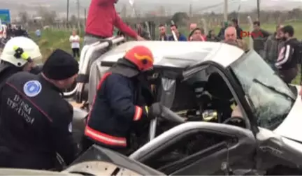 Bursa'da Feci Kaza 3'ü Çocuk 7 Yaralı, 1 Ölü