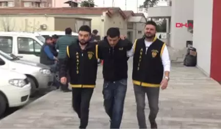 Adana Çaldığı Sigara Makinesi ile Dolmuşa Binerken Görüntülenen Hırsız Yakalandı