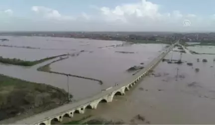 Uzunköprü'de Tarım Arazilerinin Bir Kısmı Su Altında Kaldı