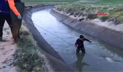 Aksaray Su Kanalına Düşen Genç Kayboldu