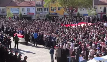 Şehit Pampal Son Yolculuğuna Uğurlandı