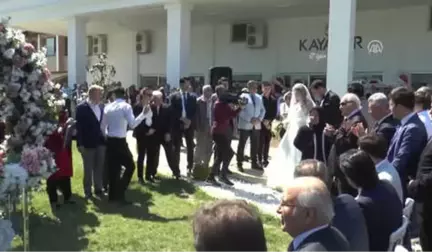 Ekonomi Bakanı Zeybekci Nikah Şahidi Oldu