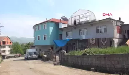 Zonguldak Evinin Çatısına Sera Kurdu Hd