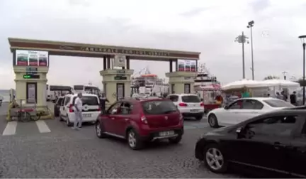 Çanakkale İskelelerinde Bayram Yoğunluğu