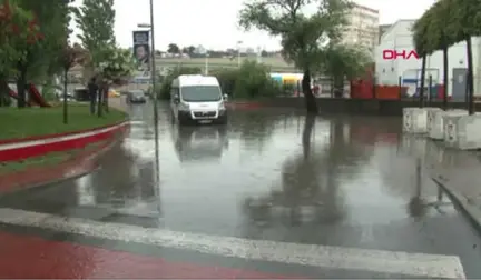 İstanbul- Davutpaşa'da Mansur Kalanları İtfaiye Ekipleri Kurtardı