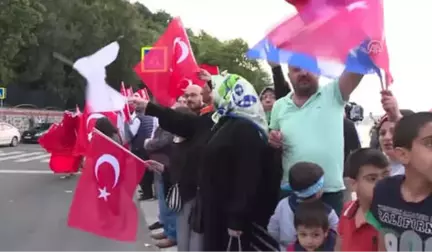 Sarıyer'de Kutlamalar Yapılıyor