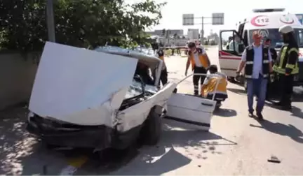 Yolcu Otobüsü ile Otomobil Çarpıştı: 2 Ölü, 1 Yaralı