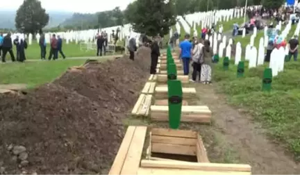Srebrenitsa Soykırımı 23. Yılında Anıldı- 35 Soykırım Kurbanı Daha Defnedildi
