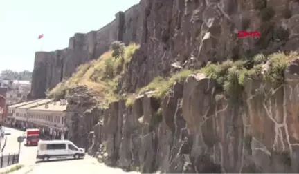 Bitlis Bitlis Kalesi'nde Kazı Çalışması Yeniden Başladı Hd