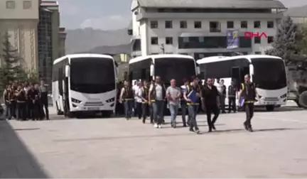 Hakkari ve Van'da 'Beyaz Önlük' Operasyonu: 39 Gözaltı