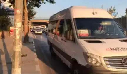 İzmir'de Trafik Kazası: 4 Yaralı