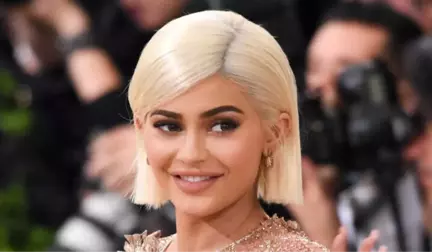 20 Yaşında Milyarderliğe İlerleyen Kylie Jenner Kimdir?