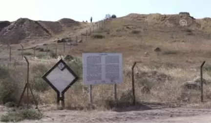 Suriye Sınırındaki Oylum Höyük'te 29. Dönem Kazıları