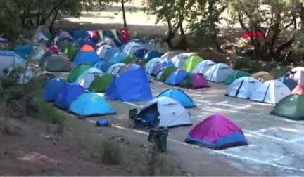 İzmir 'Uyku Festivali'nde, Teknoloji Uykuya Yatırıldı