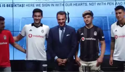 Beşiktaş'ta Yeni Transferler İmzaları Attı -1-