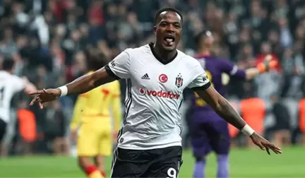 Beşiktaş'ta Cyle Larin, Demba Ba'nın Rekoruna Ortak Oldu