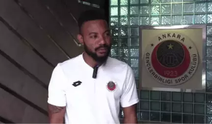 Stephane Sessegnon Gençlerbirliği'nde Kaldı