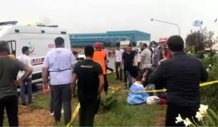 Akhisar'da Otobüs Devrildi 1 Ölü 41 Yaralı