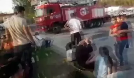 Antalya'da Tur Midibüsü ile Otomobil Çarpıştı: 21 Yaralı