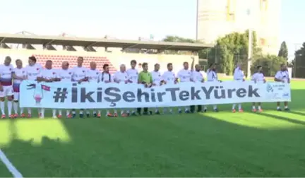 Şöhretler Karmasıyla Filistin Takımı Arasında Dostluk Maçı (2) - İstanbul