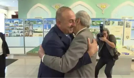 Çavuşoğlu, Tataristan Cumhuriyeti Devlet Danışmanı ve Birinci Cumhurbaşkanı Şaymiyev ile Görüştü