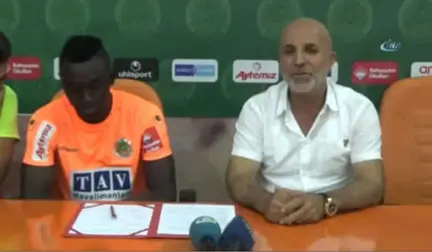 Alanyaspor, Papiss Cisse'yi Transfer Etti