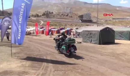 Kayseri Erciyes Moto Fest' Kamp Ateşinin Yanmasıyla Başladı.