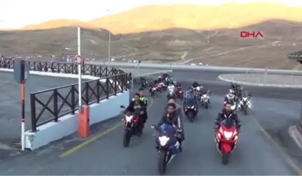 Kayseri Erciyes Moto Fest'te Akrobasi Rüzgarı Hd