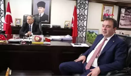 Artvin Şair Eskiyen Sazı İçin 'görüntü Var, Ses Yok' Dedi, Vali Devreye Girdi