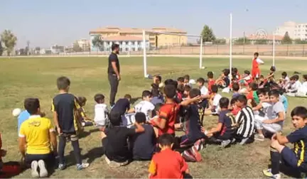 Terör Mağduru Çocuklara Futbol Eğitimi