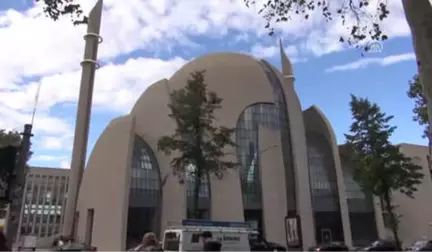 Cumhurbaşkanı Erdoğan Tarafından Açılacak Ditib Köln Camisi'nde Son Hazırlıklar Yapılıyor