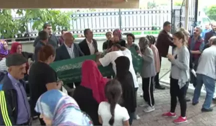 Hırsız Tarafından Öldürülen 17 Yaşındaki Genç, Son Yolculuğuna Uğurlandı